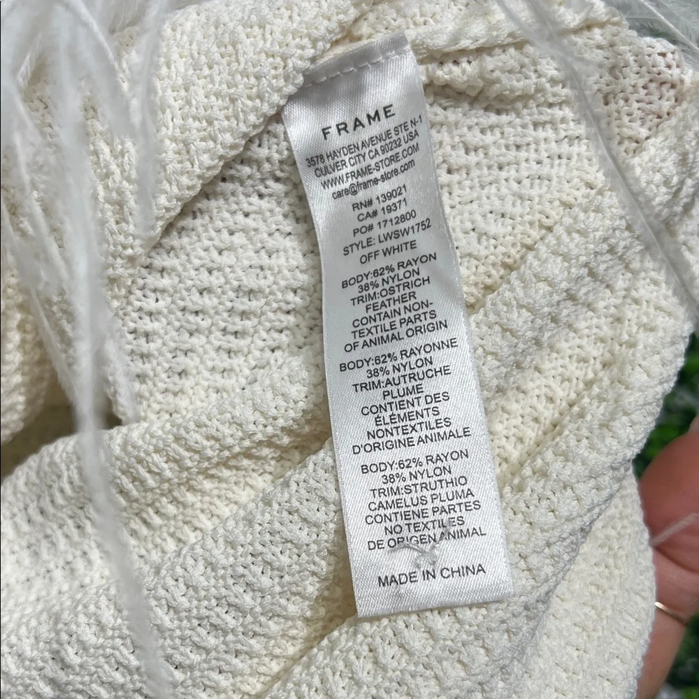 FRAME RT: $500 White Ostrich Feather Trim Crochet Mini Skirt Size Medium​